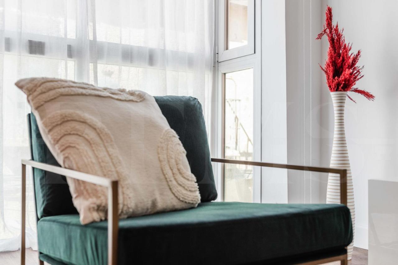 Designed Minimalist Apartment - Malaga Center By Rems Buitenkant foto