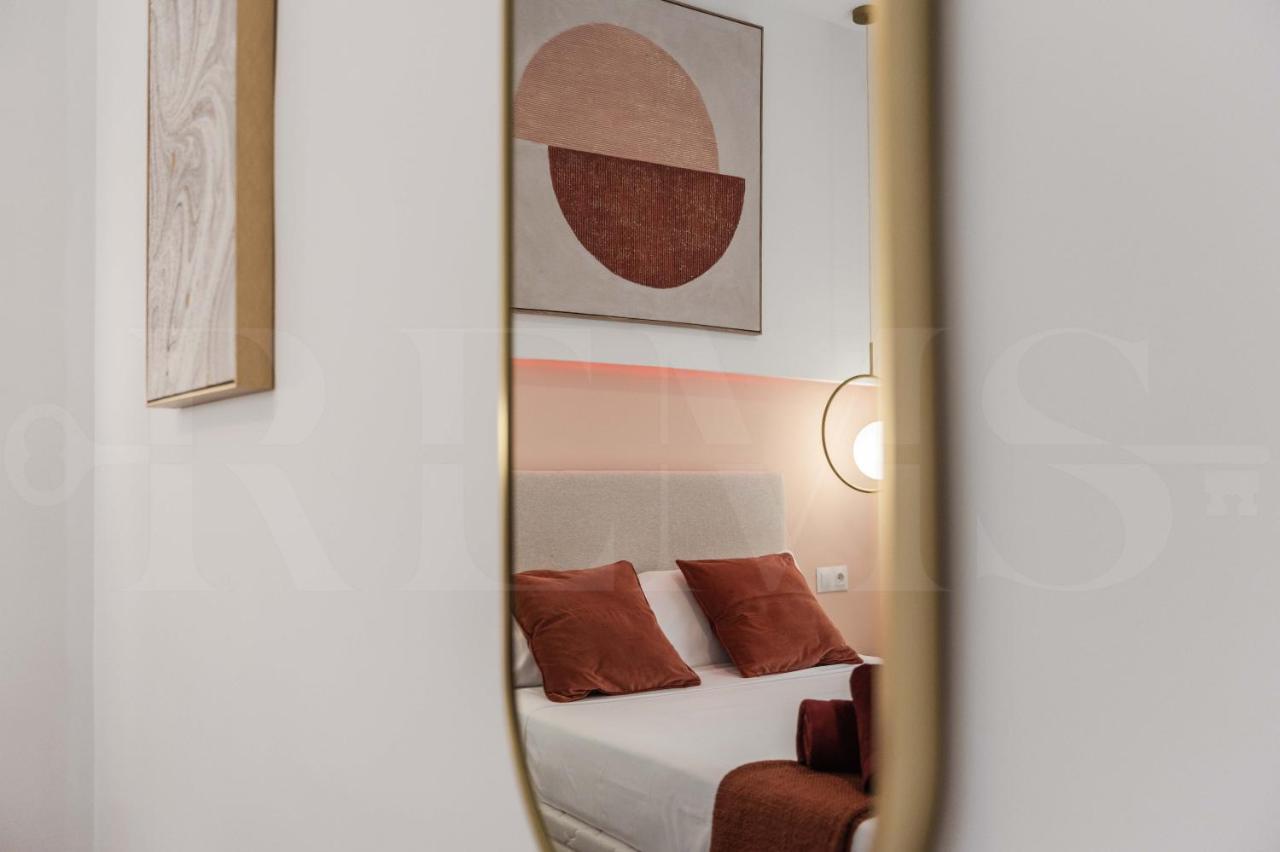 Designed Minimalist Apartment - Malaga Center By Rems Buitenkant foto